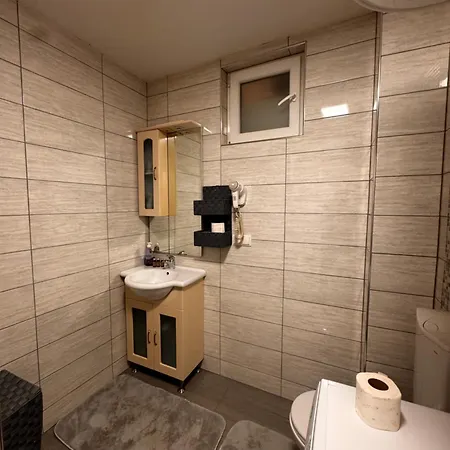 Deluxe アパート *