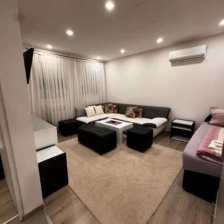 アパート Deluxe Orašje