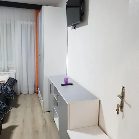 アパート Deluxe *