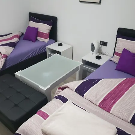 アパート Deluxe *